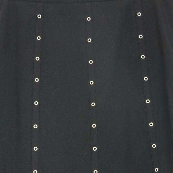 🖤BCBGMaxAzria Classic Skirt With Eyelets - Picture 2 of 3